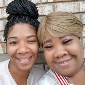 Meet your Posher, Coralnelle